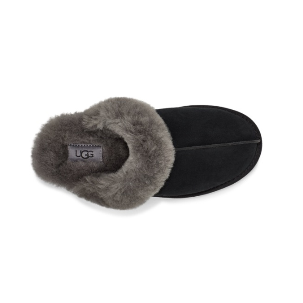 UGG Men Black Scuff Leather Slipper
